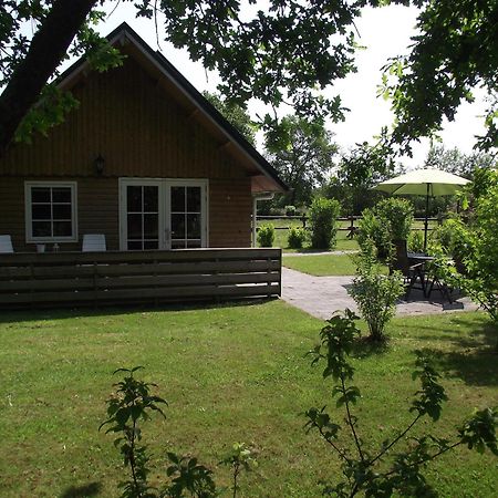 Vakantiehuisjes Landgoed Sonneborghe Kollumerzwaag Exterior photo
